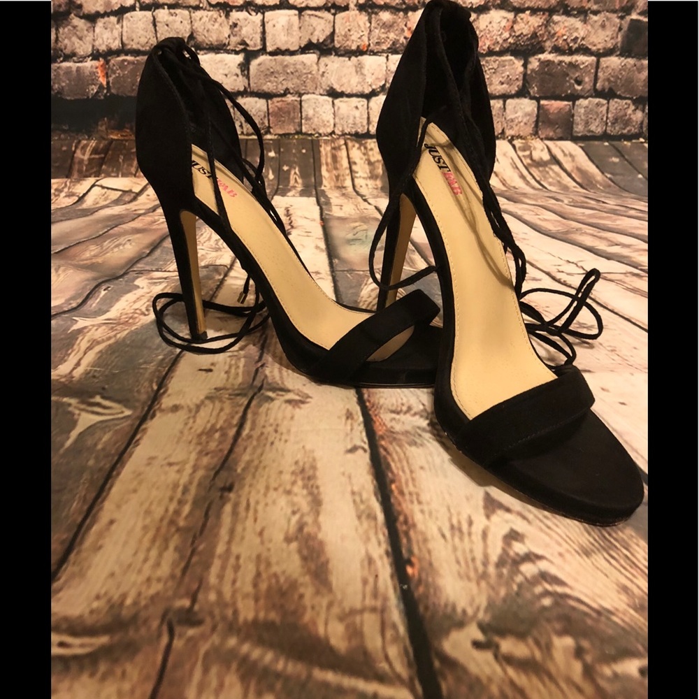 JustFab "Eleri" tie-up sandal heels size 10